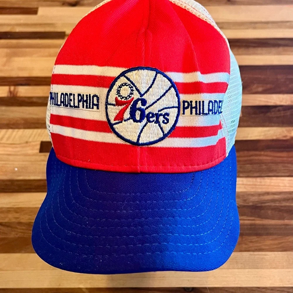 Vintage 80’s Philadelphia 76ers SnapBack Hat - Picture 1 of 5
